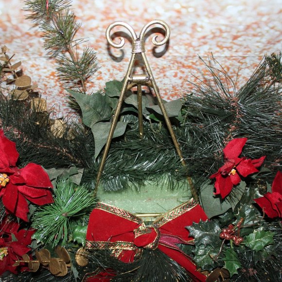 Vintage Floral Table Top Display For 8 X 10 Picture, Guest Book Christmas Theme - Picture 2 of 4